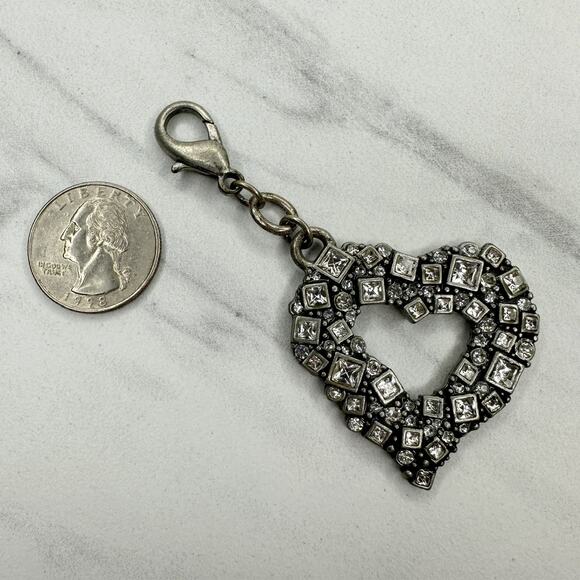Chico's 2010 Rhinestone Heart Silver Tone Clasp On Charm ✨ - Picture 2 of 8